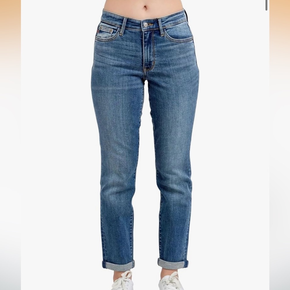 Judy Blue Mid Rise Boyfriend Fit Jeans 11/30
